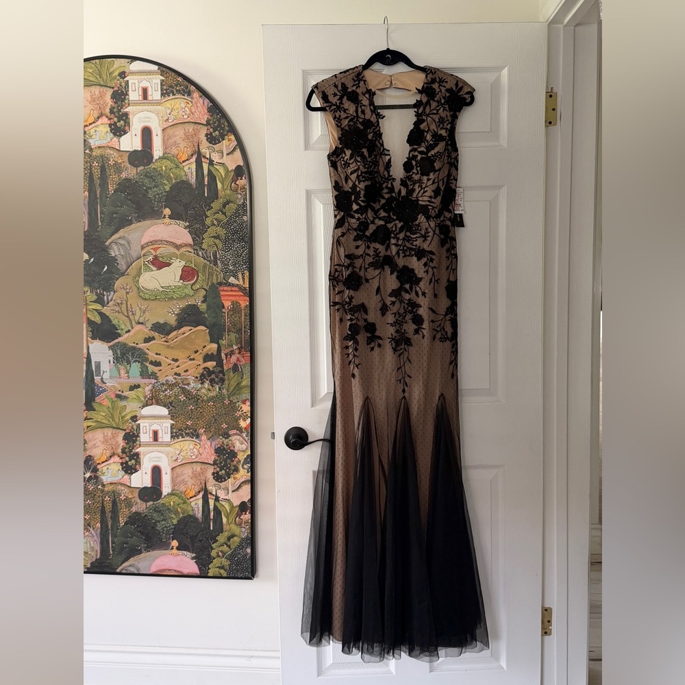 Betsy & Adam Black Floral Lace Dress